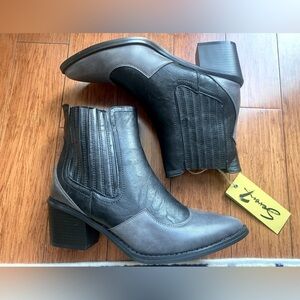 Seven7 Tuxedo Tex Ankle Boots Western Block Heel Booties​​